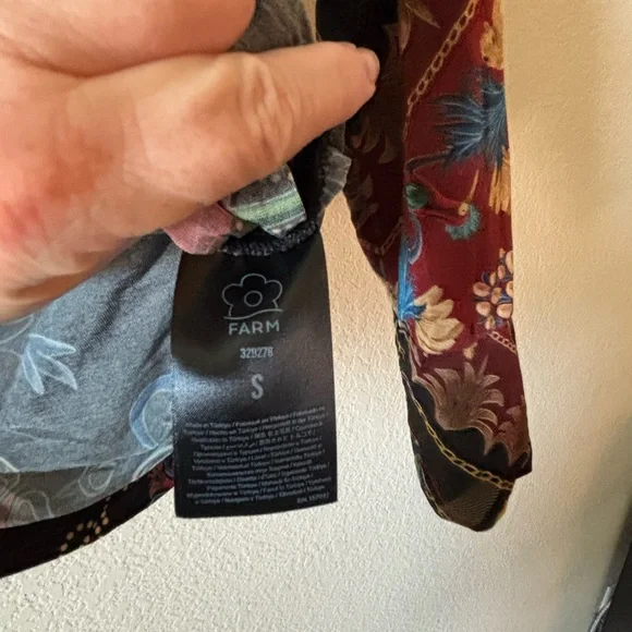 FARM Rio Black Multi-Color Floral Print Long-Sleeve Mock Neck Top - Picture 7 of 9